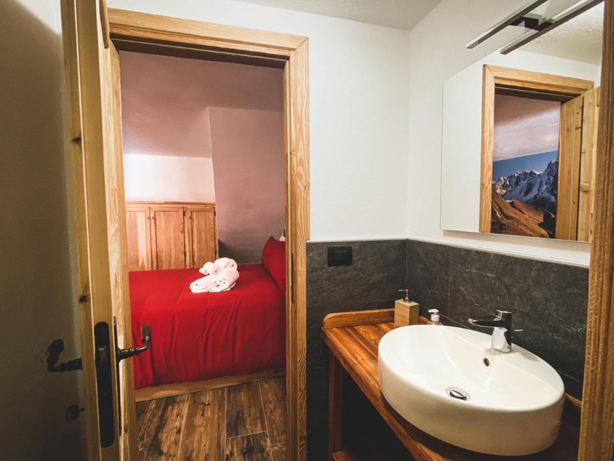 Apartamento Aux Pieds Du Malatra' 1 Saint-Rhemy-En-Bosses Exterior foto