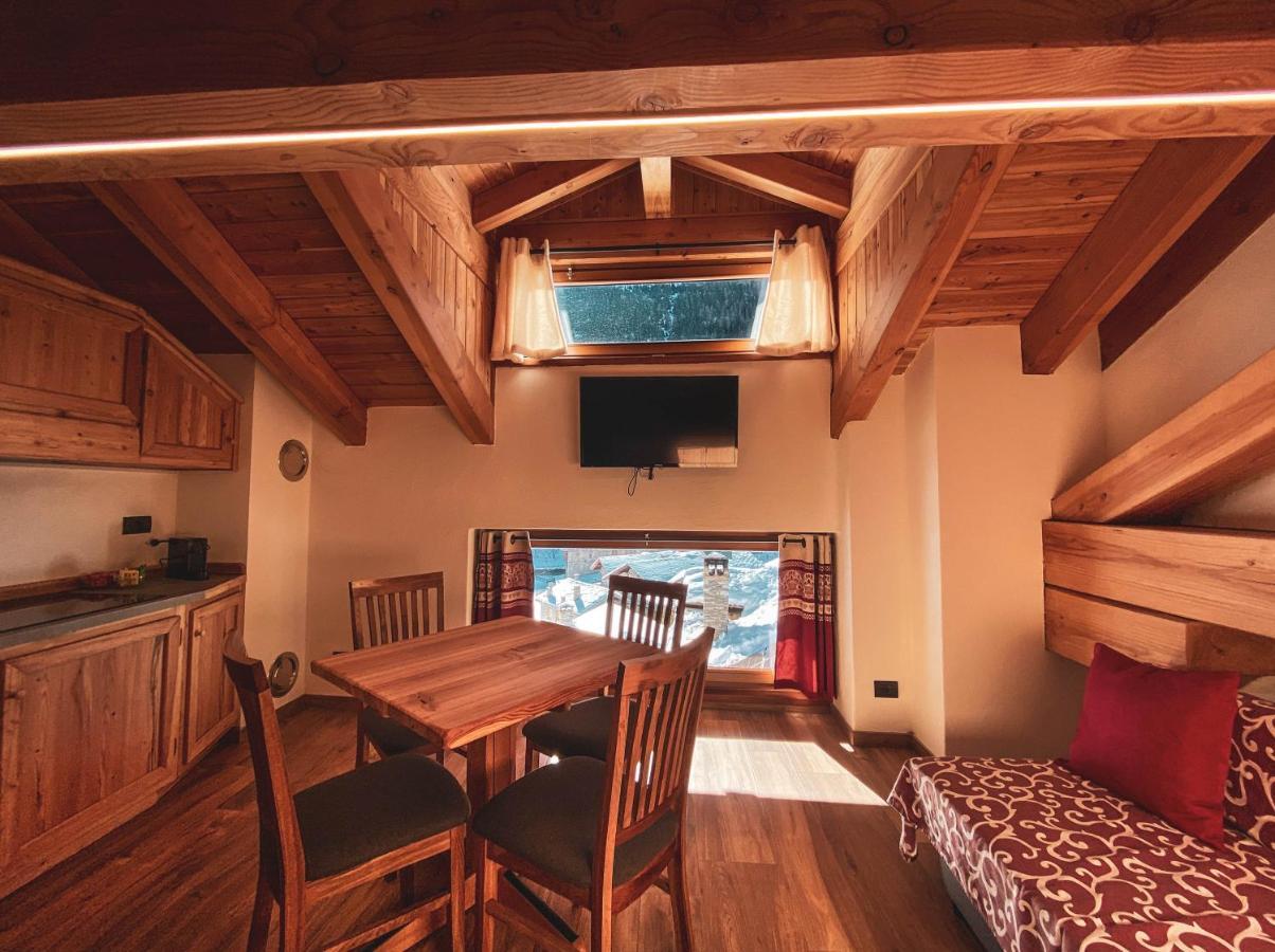 Apartamento Aux Pieds Du Malatra' 1 Saint-Rhemy-En-Bosses Exterior foto