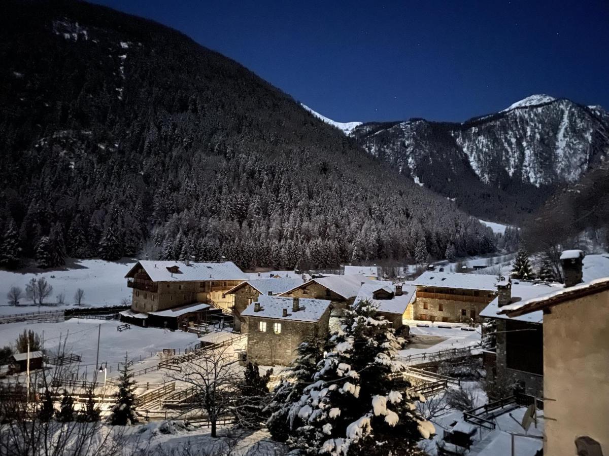 Apartamento Aux Pieds Du Malatra' 1 Saint-Rhemy-En-Bosses Exterior foto